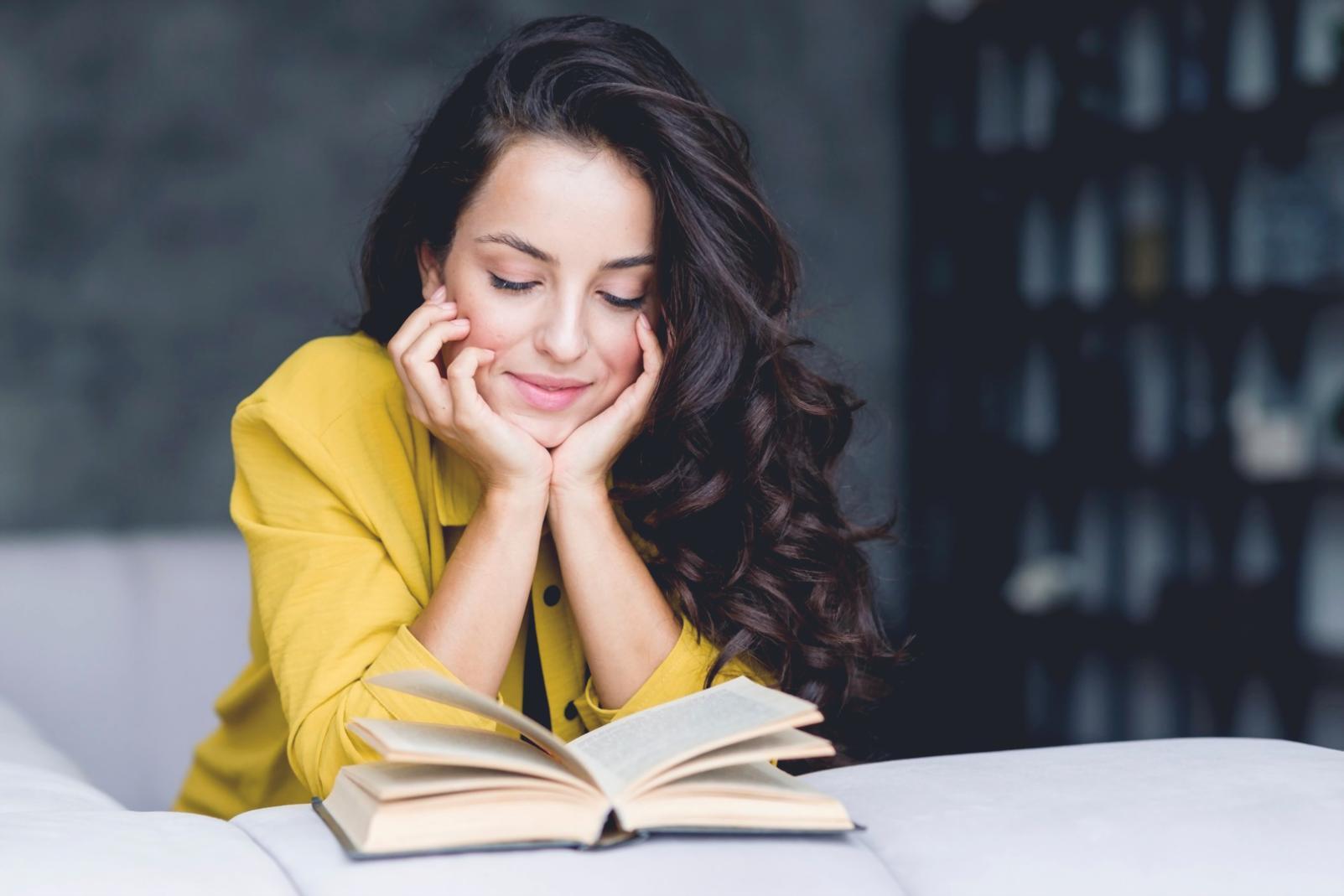 Gemeinsame Projektarbeit am Schreibtisch